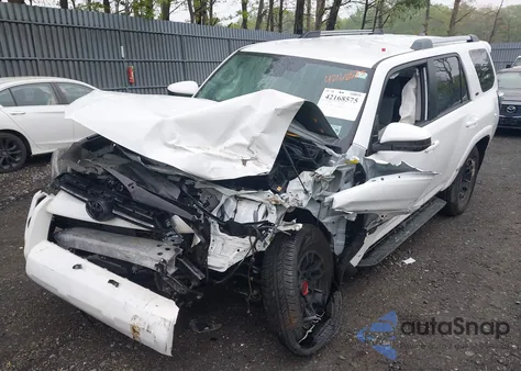 2024 Toyota 4Runner Sr5 z USA, uszkodzony, nr VIN JTEMU5JR1R6307408